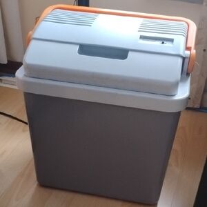 Mobicool Power Cooler/Warmer, 29L